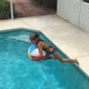 Meet your Posher, Lacie